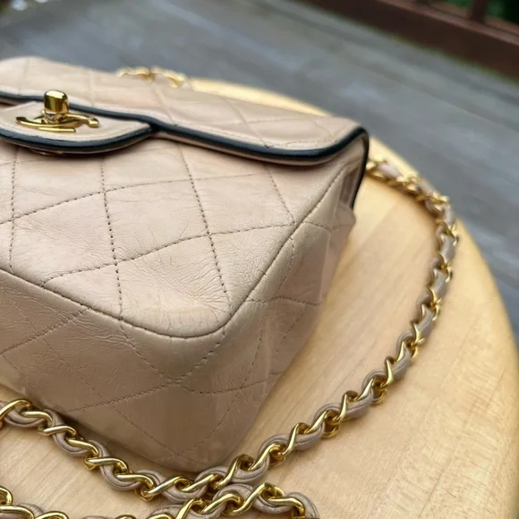 Chanel Classic Quilted Lambskin Leather Bag - Picture 12 of 16